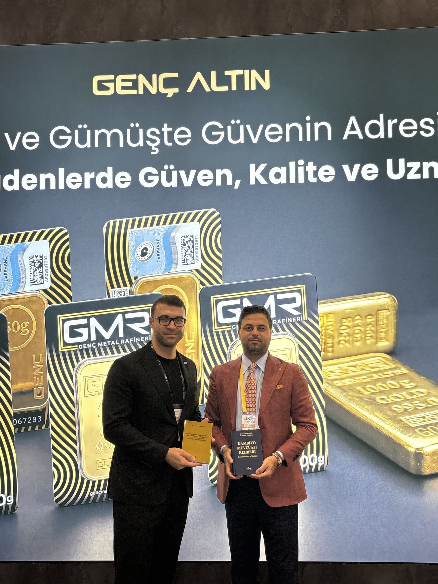 M. Abdullah Türkkan ve Hakkı Can Özdemir, Istanbul Jewelry Show'da