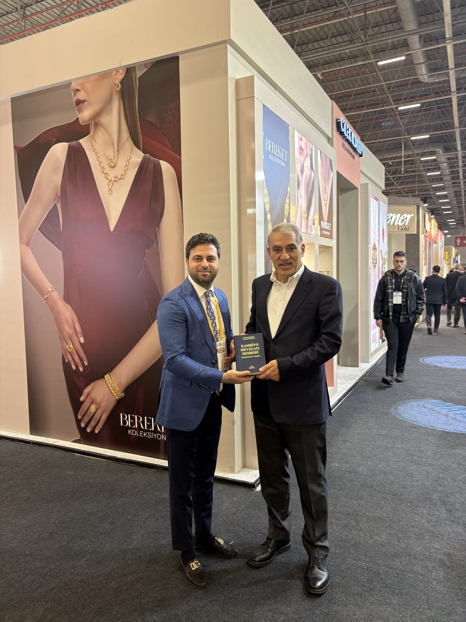 M. Abdullah Türkkan ve İmam Altınbaş, Istanbul Jewelry Show'da