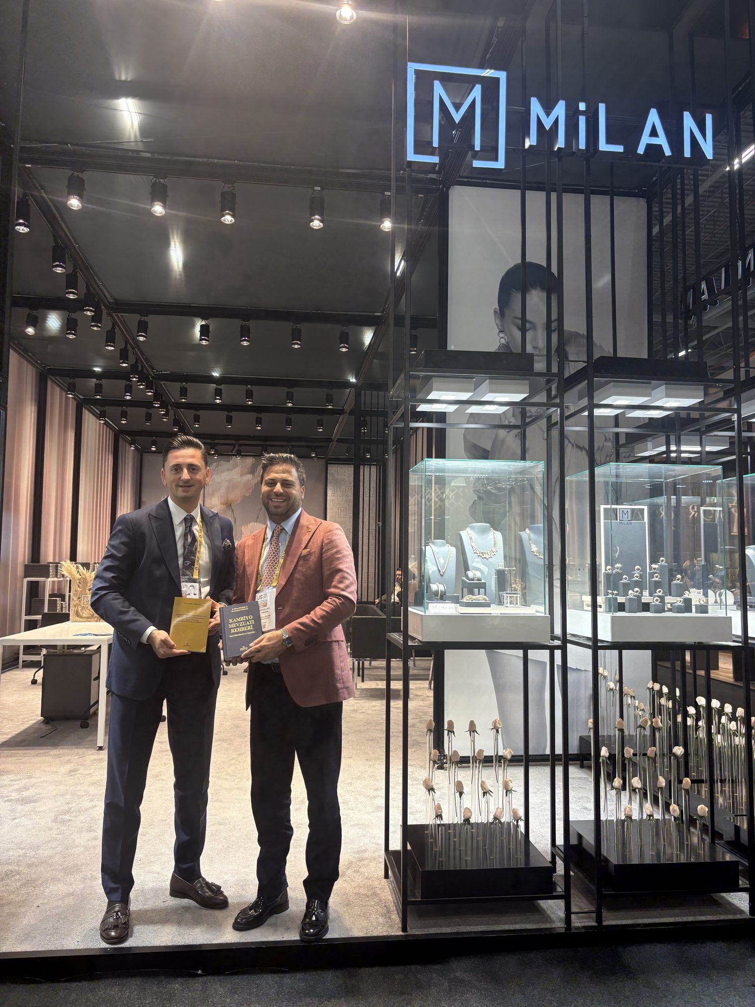 M. Abdullah Türkkan ve Michael Tok, Istanbul Jewelry Show'da